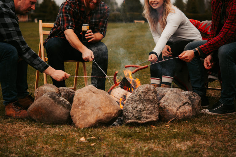 Saunder's Farm is bringing back socially distant campfires 95.7 ELMNT